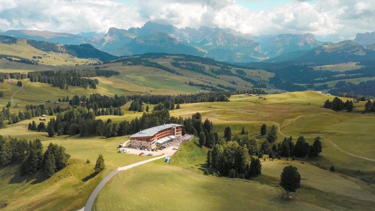 Paradiso Pure.Living Vegan Hotel Alpe Di Siusi Eksteriør billede